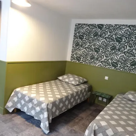 Papillons De Nuit Champagne *