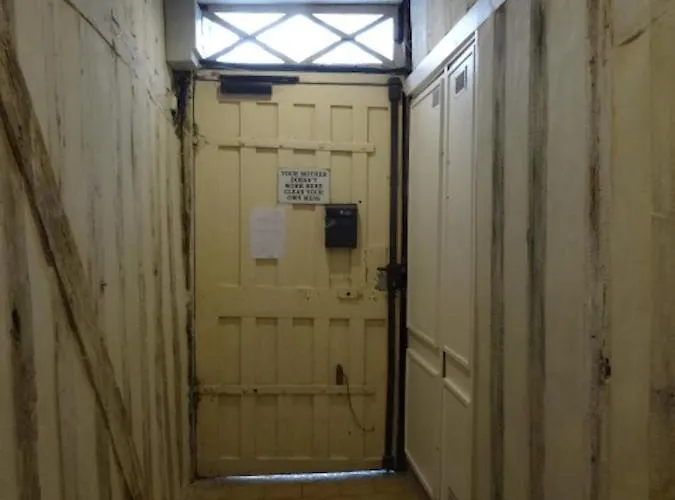 Papillons De Nuit Champagne * Troyes