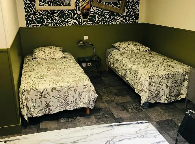 Papillons De Nuit Champagne *